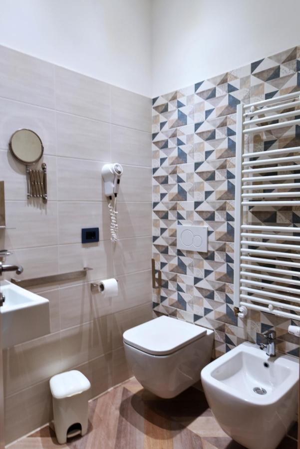 Color Hotel Римини Екстериор снимка
